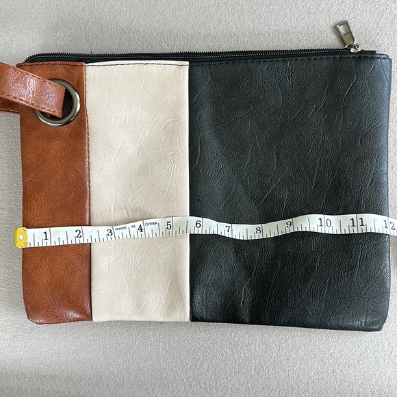 Zippered Color-block Clutch - Picture 4 of 5